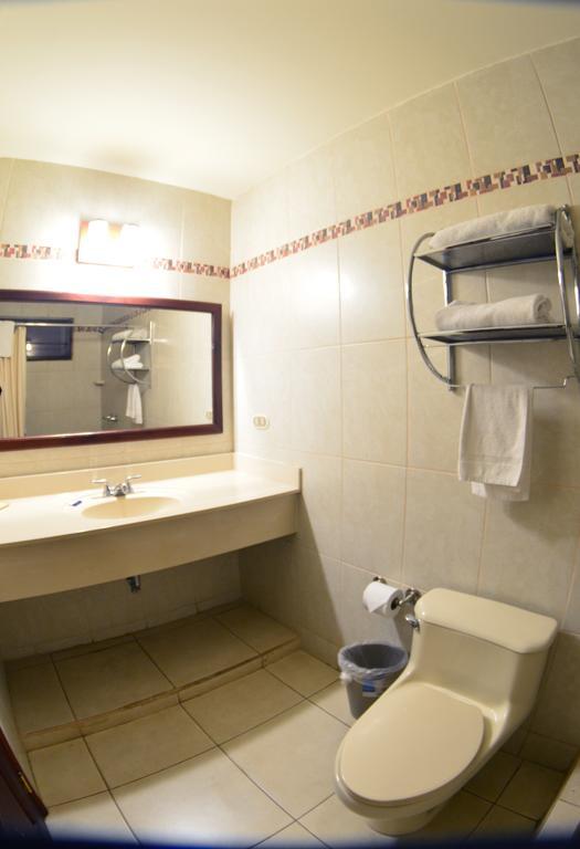 Hotel Internacional Managua Bagian luar foto