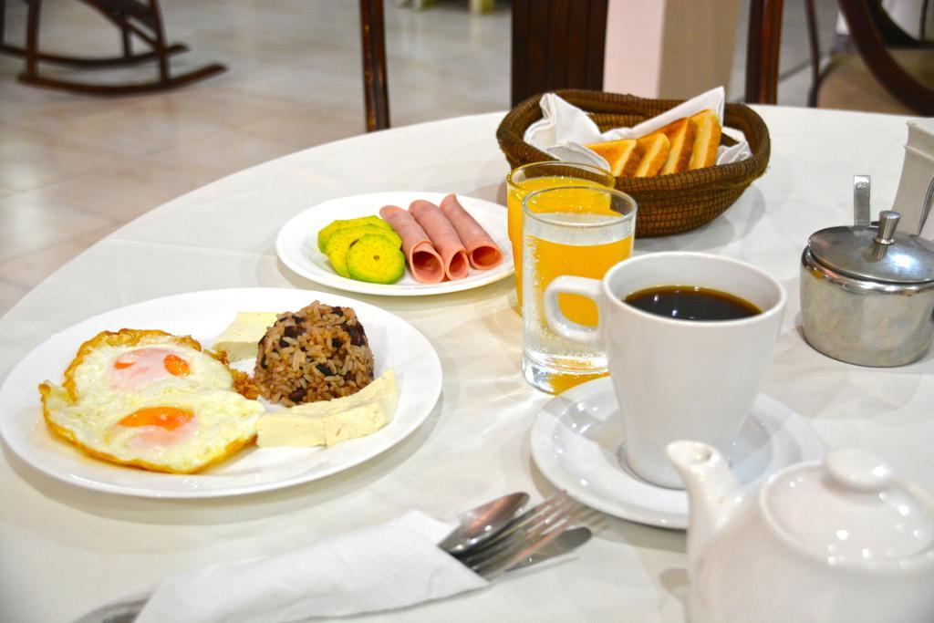 Hotel Internacional Managua Bagian luar foto